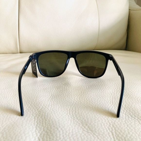 Blue Gem Black Frame Sunnies Sunglasses Unisex - Picture 6 of 6